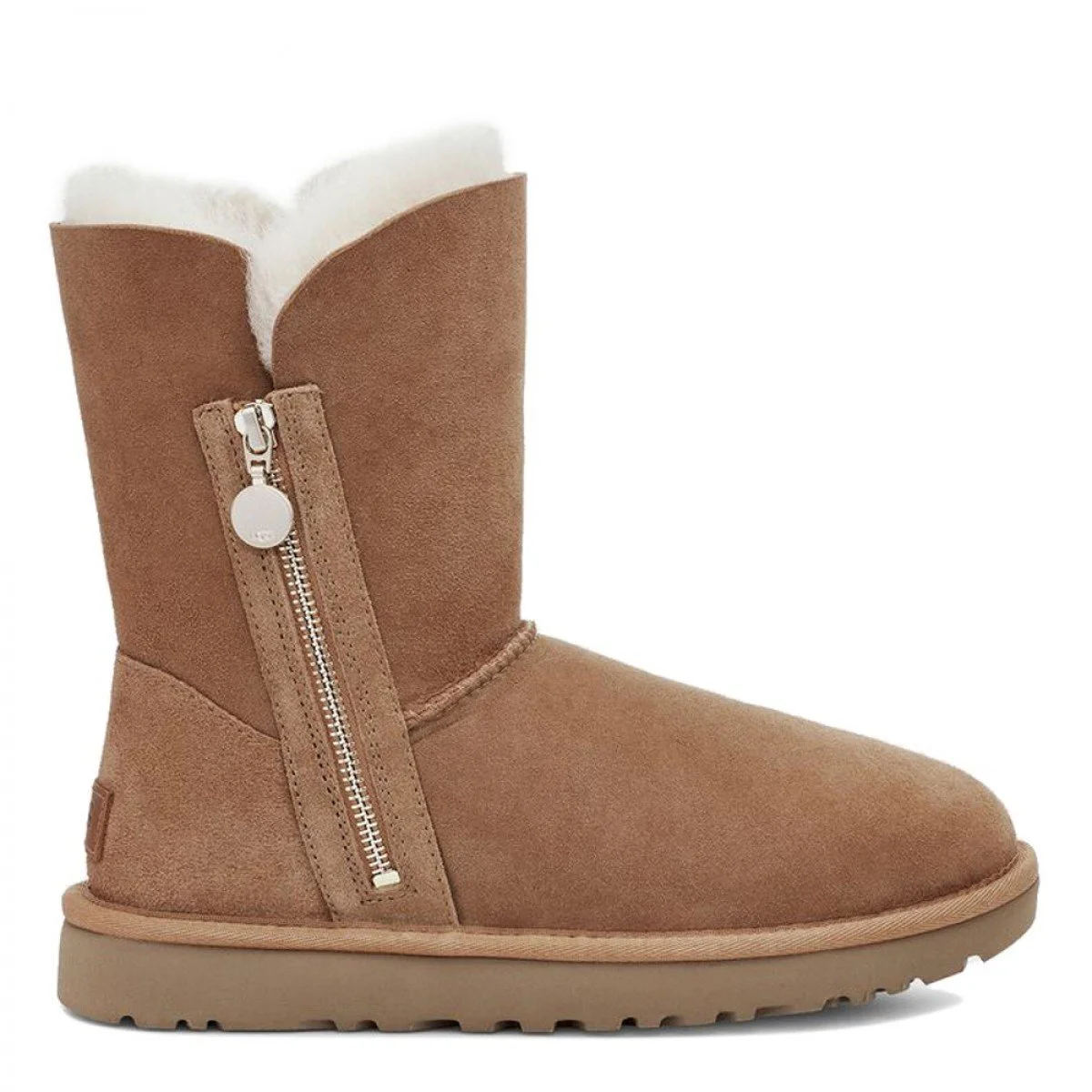 UGG Bailey Zip Short Chestnut в цвете Каштановый