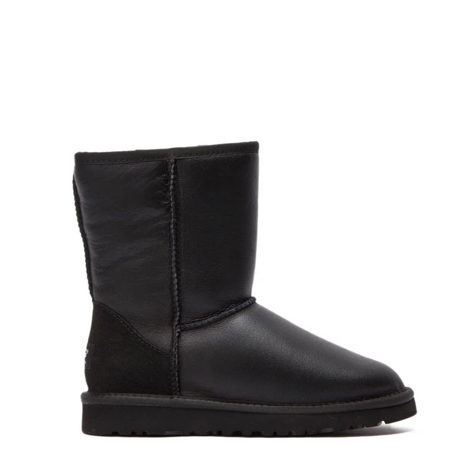 UGG Classic Short II Metallic Black в цвете Черный