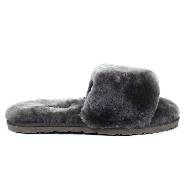 UGG Fluff Slide Slippers Grey в цвете Серый
