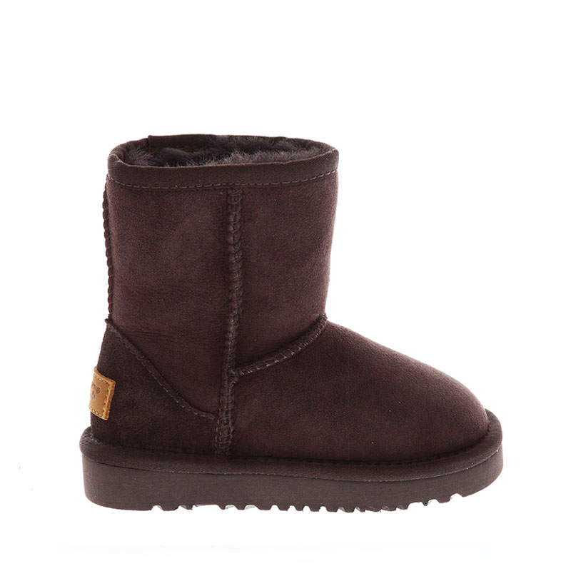 UGG Kids Classic Short Chocolate в цвете Коричневый