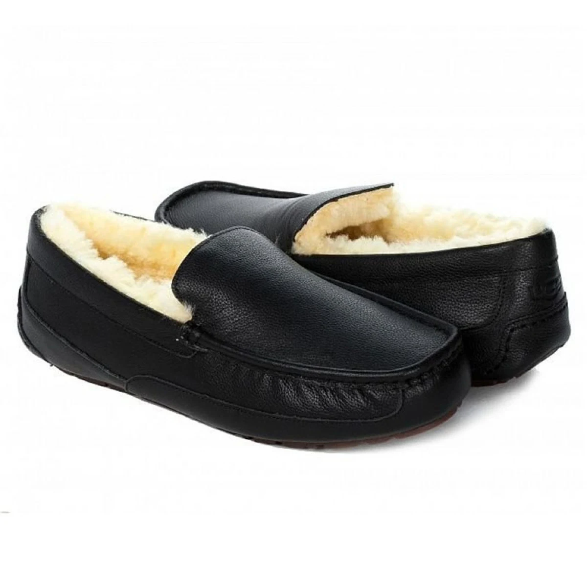 UGG Men Ascot Leather Black в цвете Черный